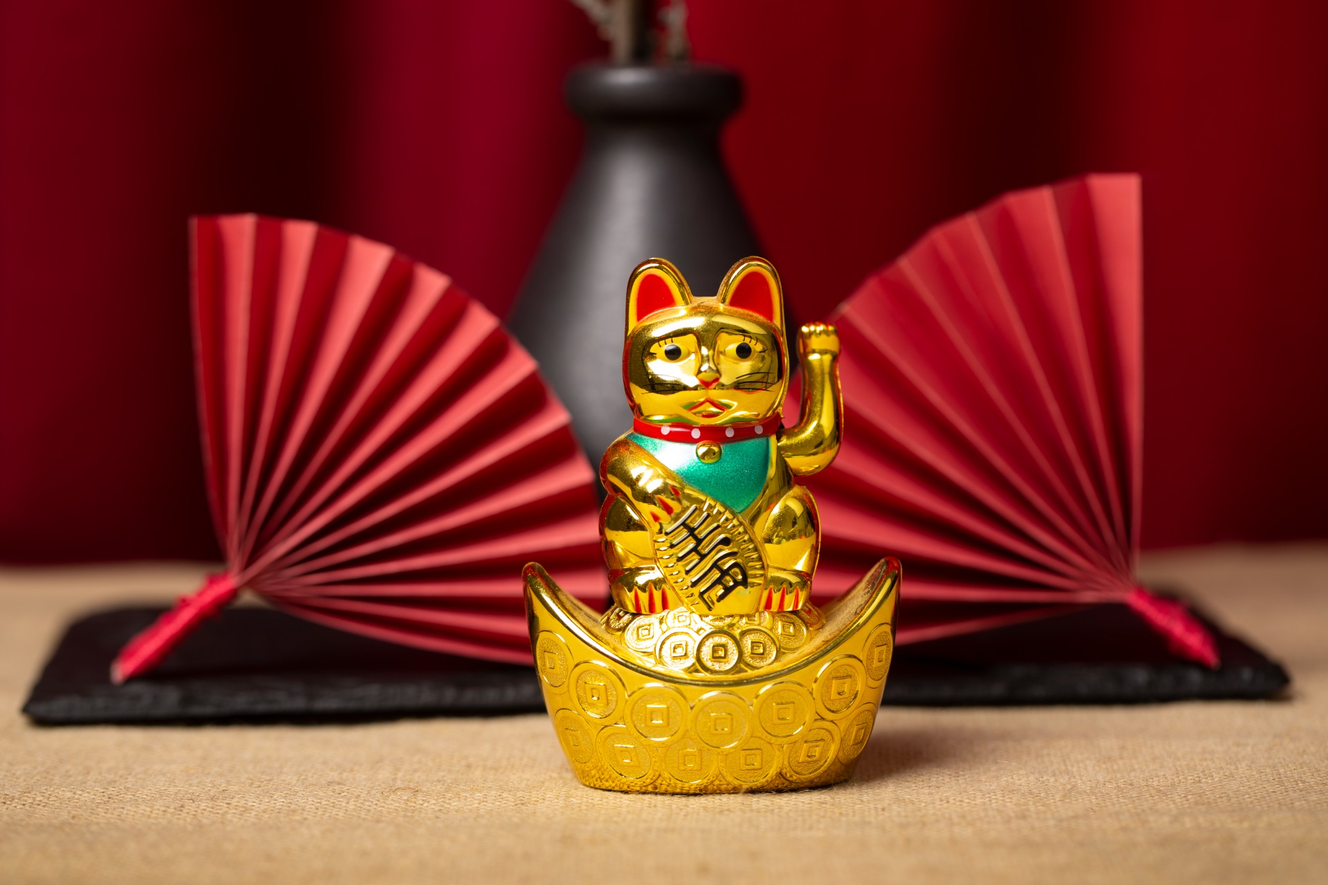 Mèo Thần Tài May Mắn